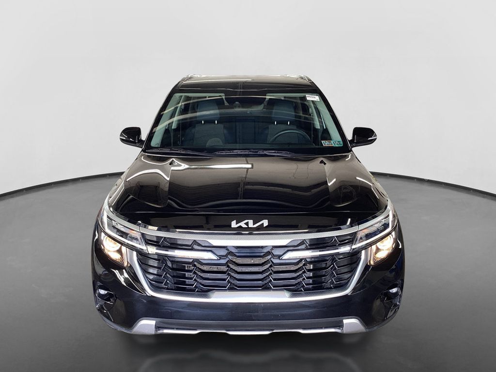Used 2025 Kia Seltos SUV