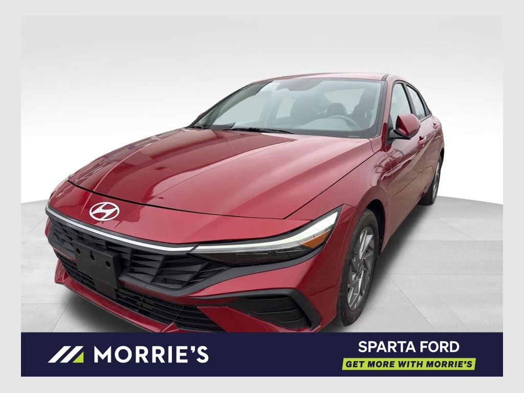 2024 Hyundai Elantra SEL FWD