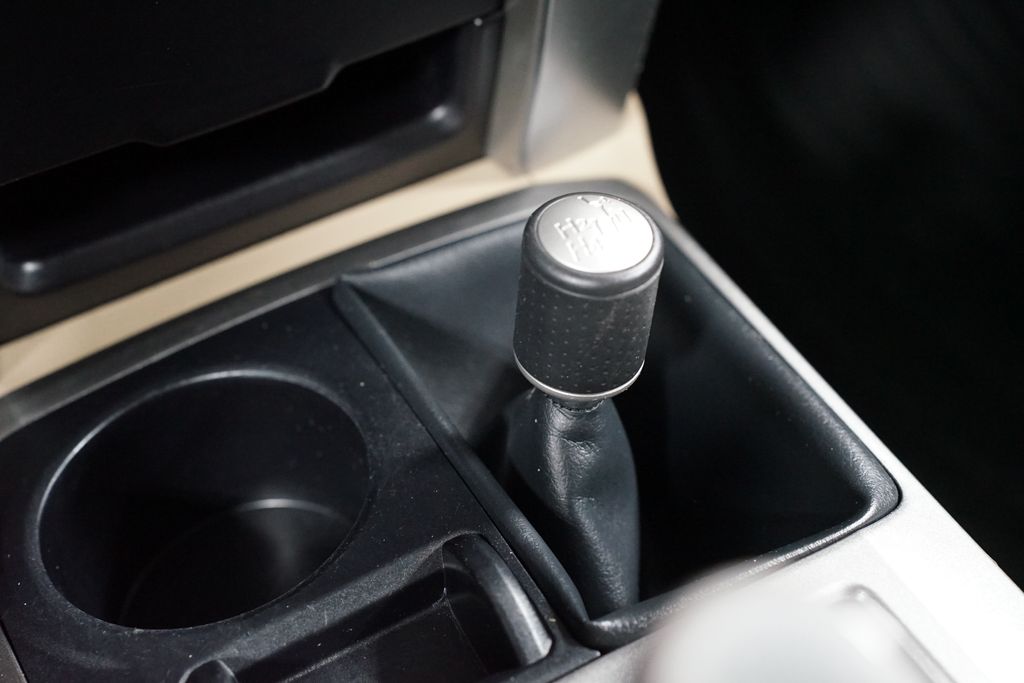 Thumbnail: 2011 Toyota 4Runner - 21