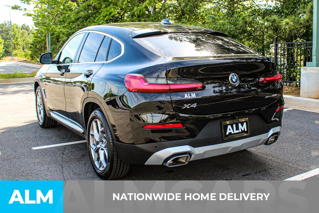 Used 2025 Black BMW xDrive30i image 5