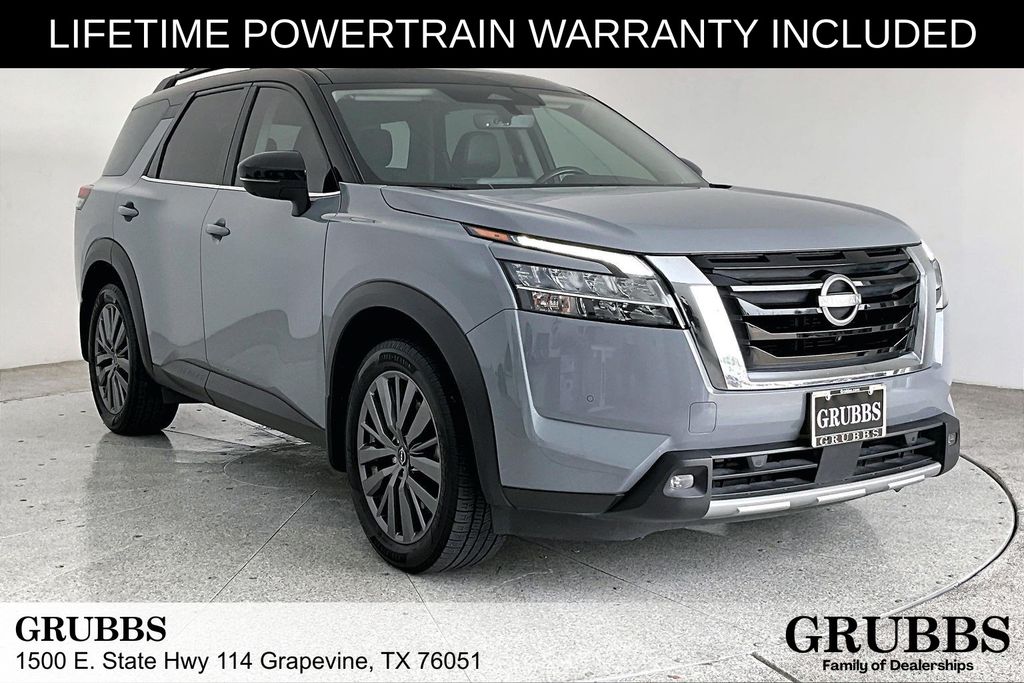 Solid Gray/Super Black 2024 Nissan Pathfinder SUV / Crossover Front-Wheel Drive 9-Speed Automatic