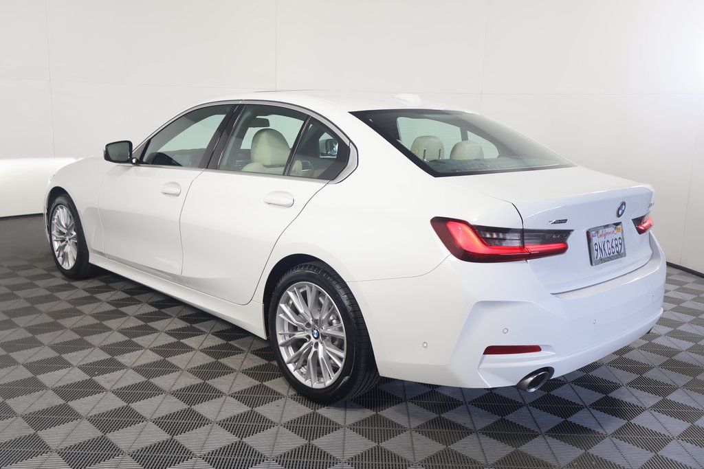 2024 BMW 3 Series 330i xDrive 6