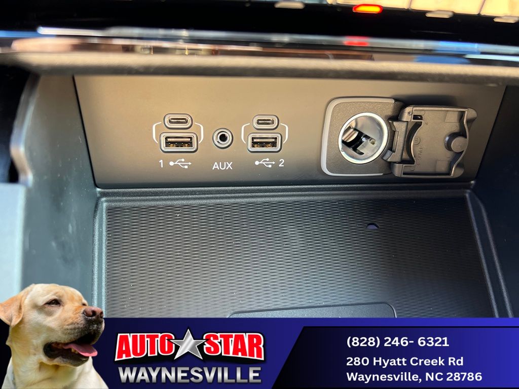 new 2025 Jeep Grand Cherokee car, priced at $57,990