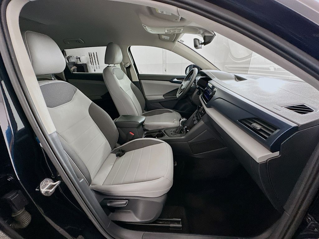 Thumbnail: 2023 Volkswagen Taos - 27