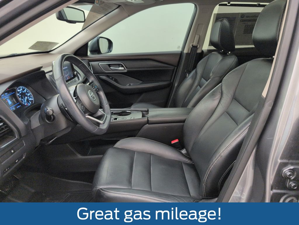 Certified Used 2021 Gray Nissan SL image 4