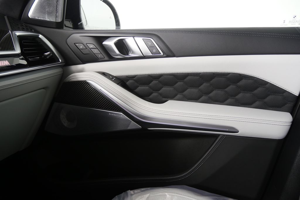 Thumbnail: 2026 BMW X5 - 29