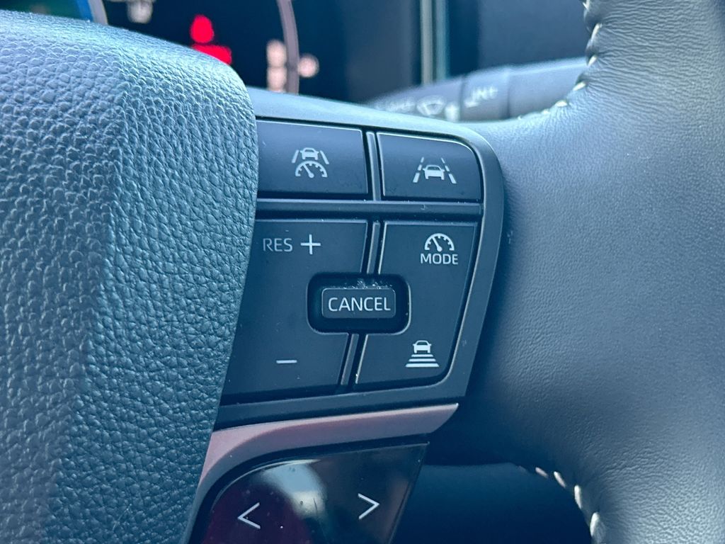 Thumbnail: 2025 Toyota Camry - 18