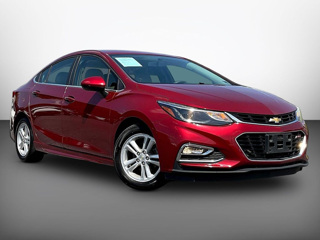 Cajun Red Tintcoat 2017 Chevrolet Cruze LT Sedan FWD Sedan Front-Wheel Drive 6-Speed Manual