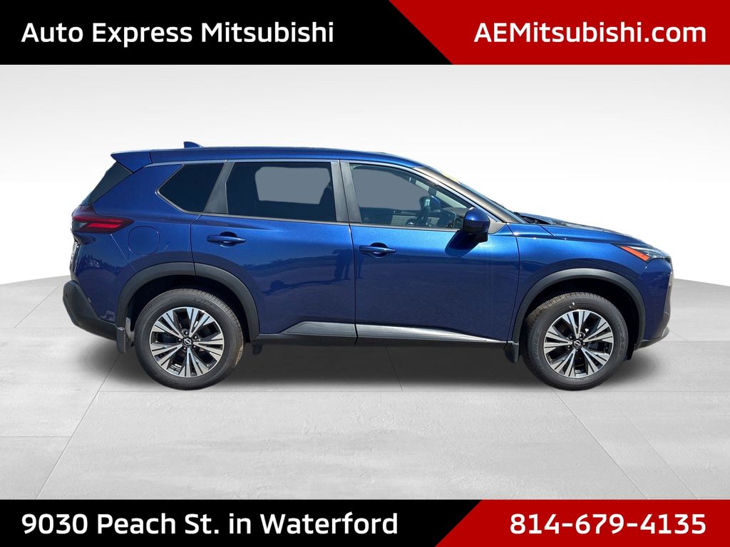 2023 Nissan Rogue SV - 7