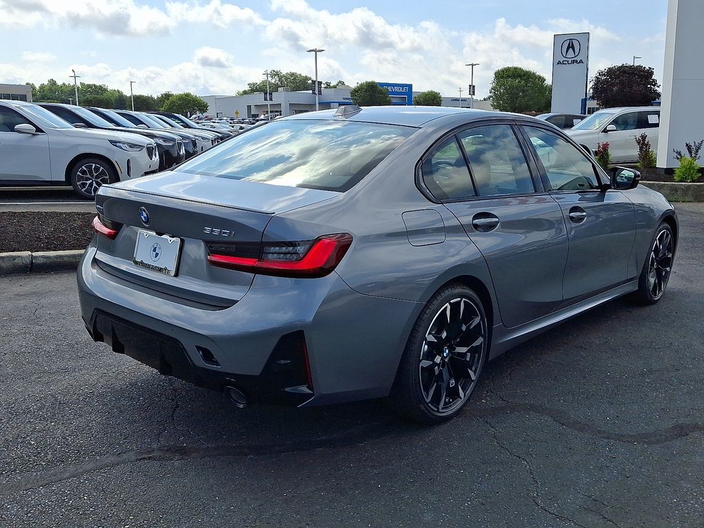 Thumbnail: 2025 BMW 3 Series - 4