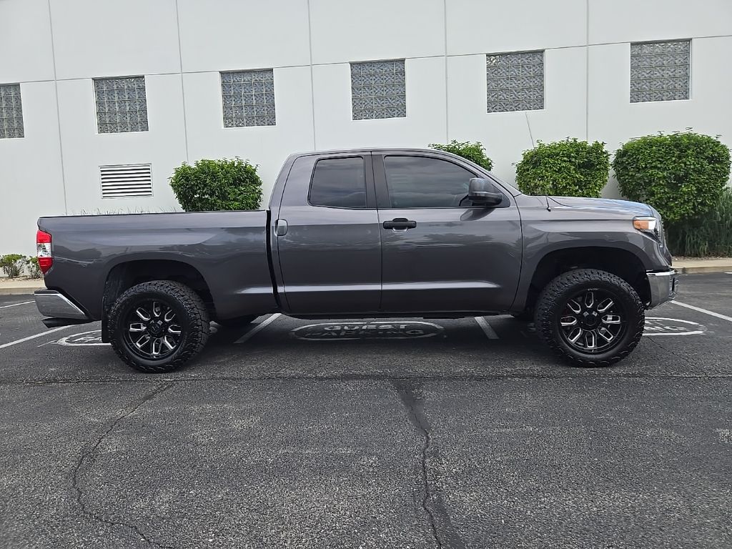 Thumbnail: 2014 Toyota Tundra - 8