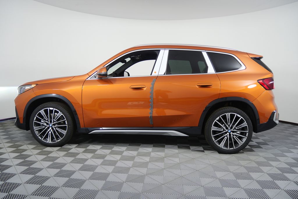 Thumbnail: 2025 BMW X1 - 6
