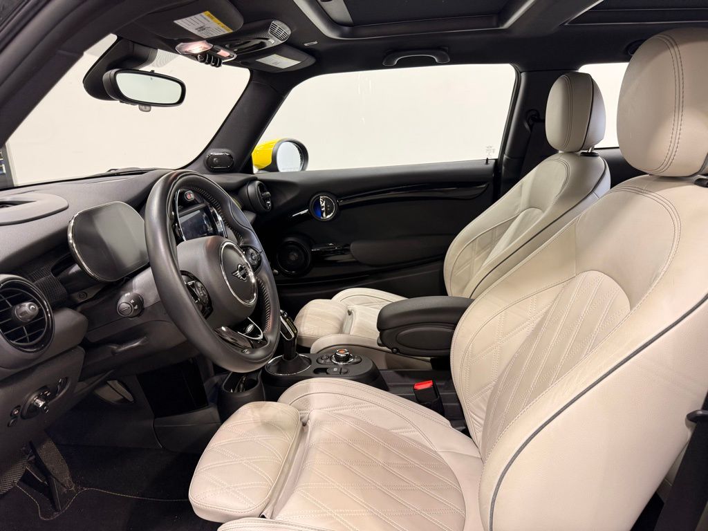 Thumbnail: 2020 MINI Cooper - 10