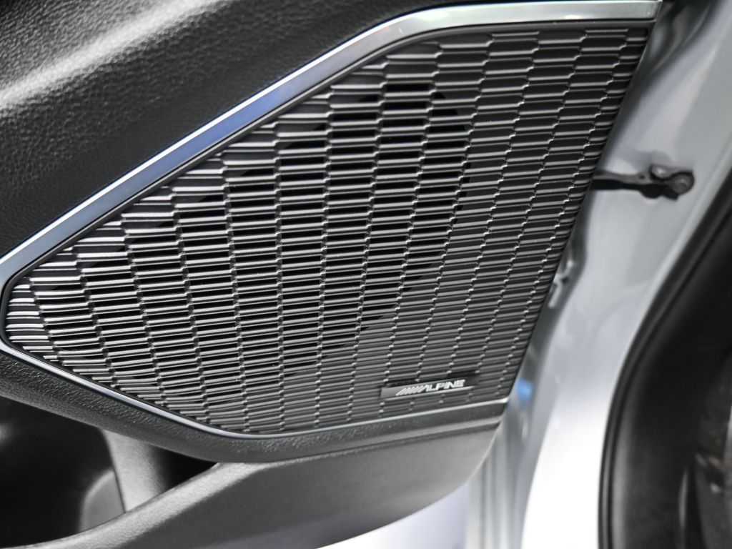 Used 2024 Silver Zynith Jeep Overland image 15