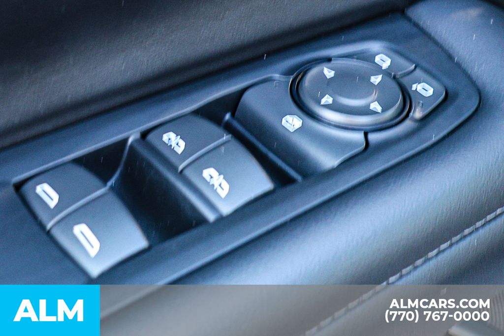 Used 2025 Black Chevrolet LT image 47