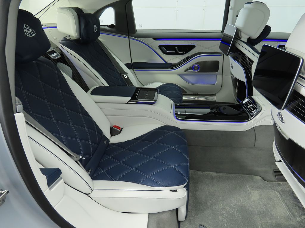 Thumbnail: 2024 Mercedes-Benz S-Class - 22