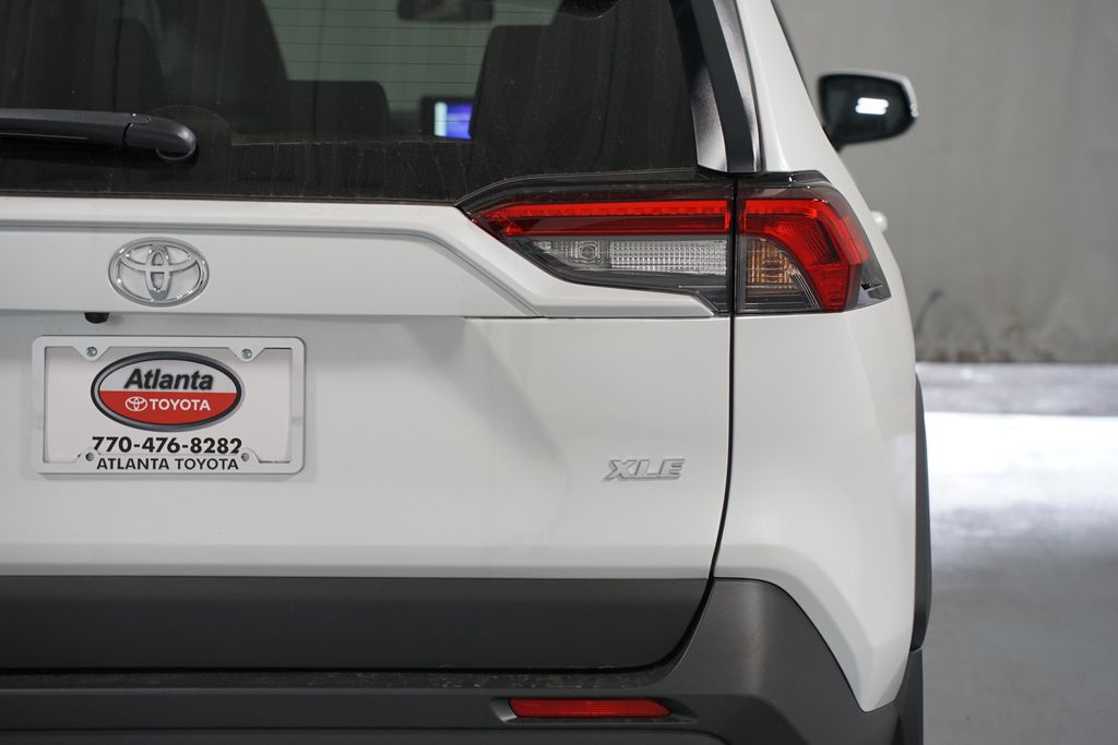 Thumbnail: 2025 Toyota RAV4 - 10