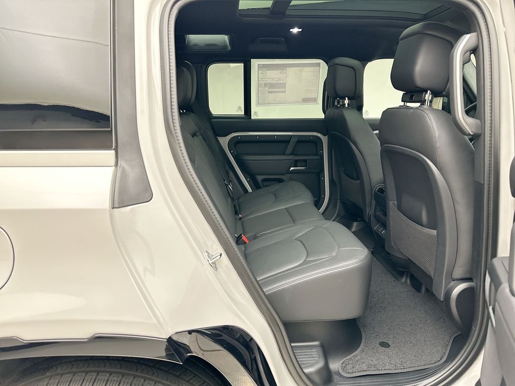 Thumbnail: 2026 Land Rover Defender - 15