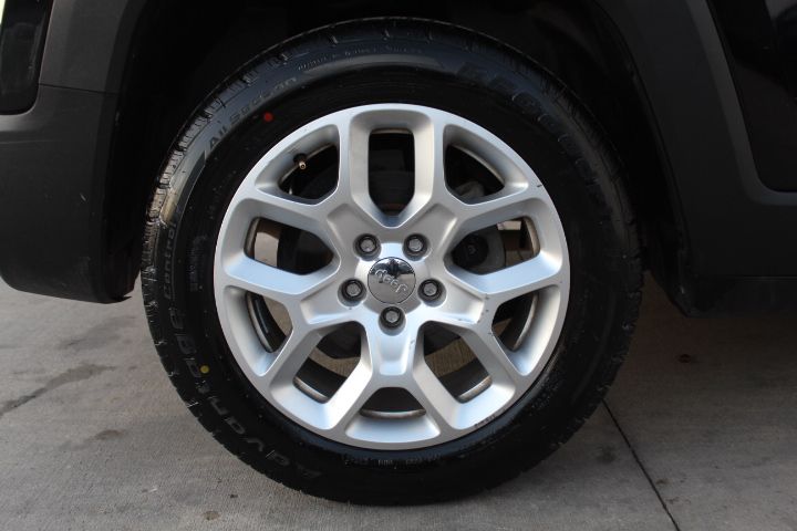 Used Car 2017 Jeep Renegade  Latitude For Sale Under $10,000 In Georgetown, Texas