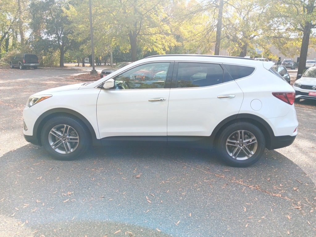 2017 Hyundai Santa Fe Sport 2.4 Base 4