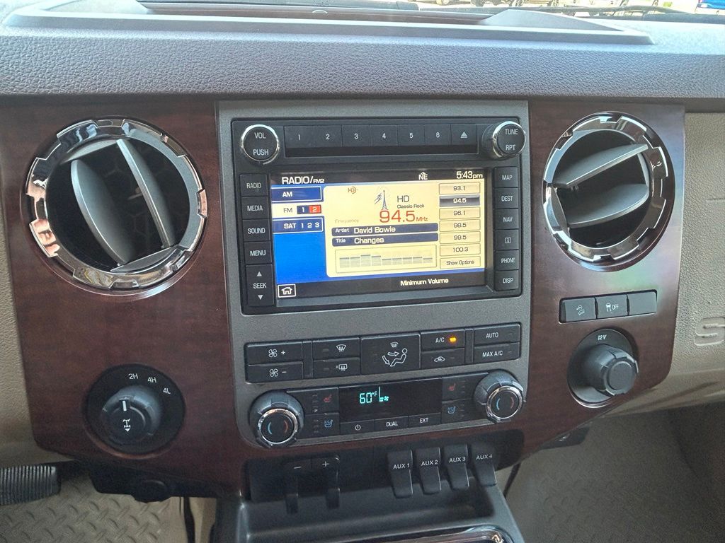 Used 2012 White Ford King Ranch image 14