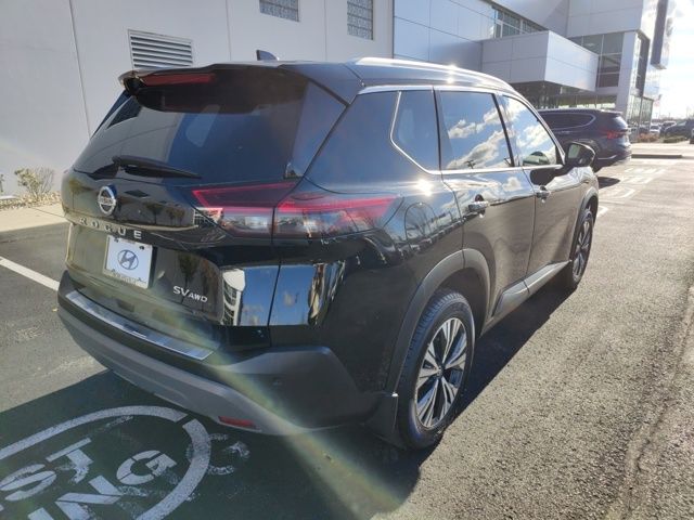 2021 Nissan Rogue SV 8