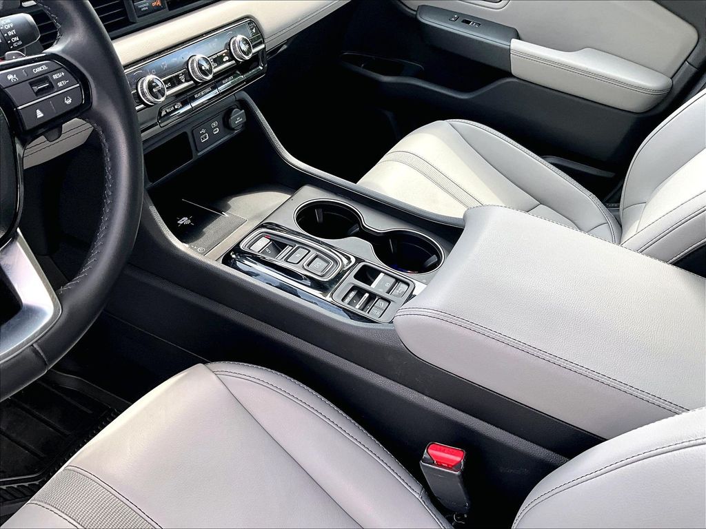 2025 Honda Pilot — photo 21