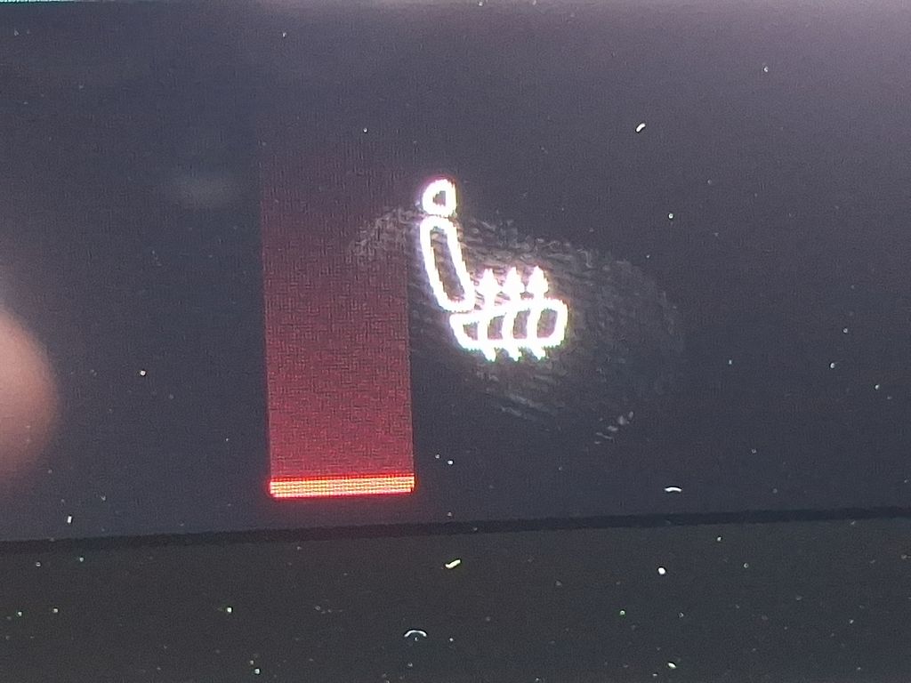 Thumbnail: 2025 Audi e-tron S - 24