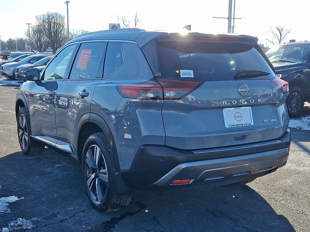 Thumbnail: 2022 Nissan Rogue - 2