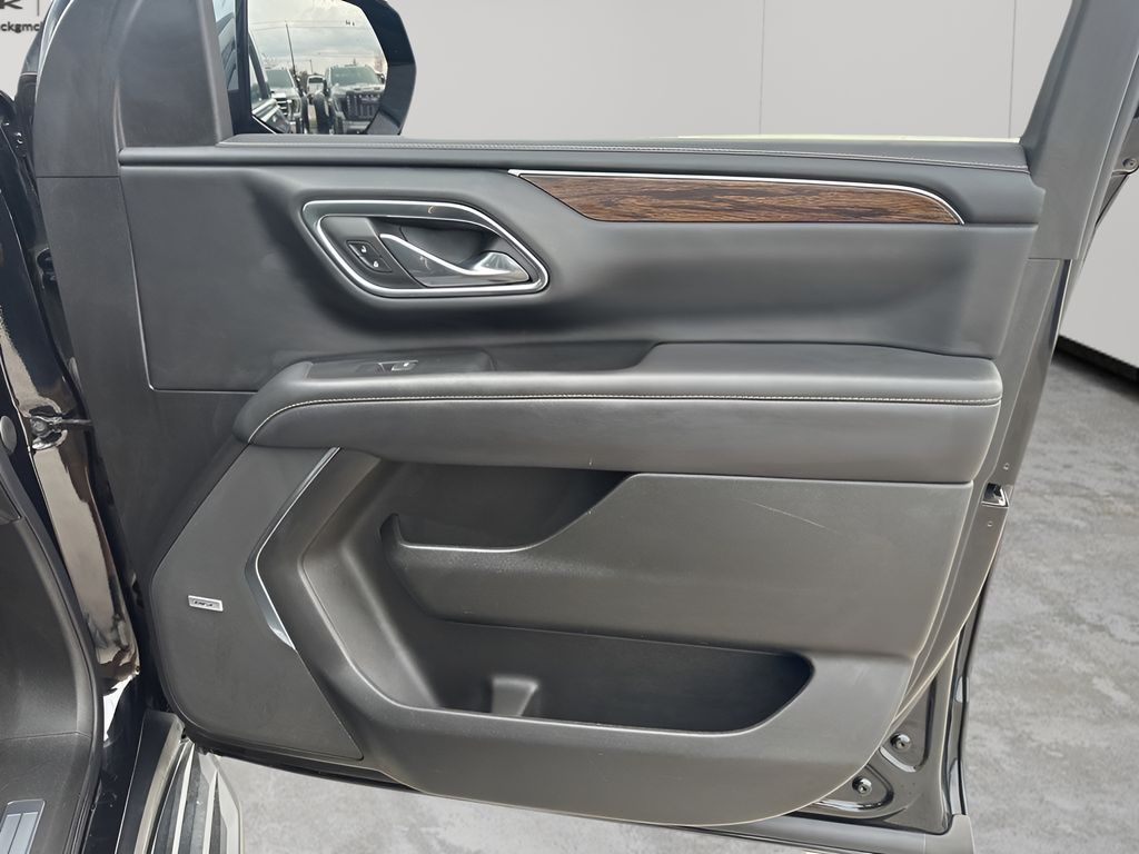 Used Car 2023 Chevrolet Suburban  Premier For Sale Under $60,000 In Austin, Texas