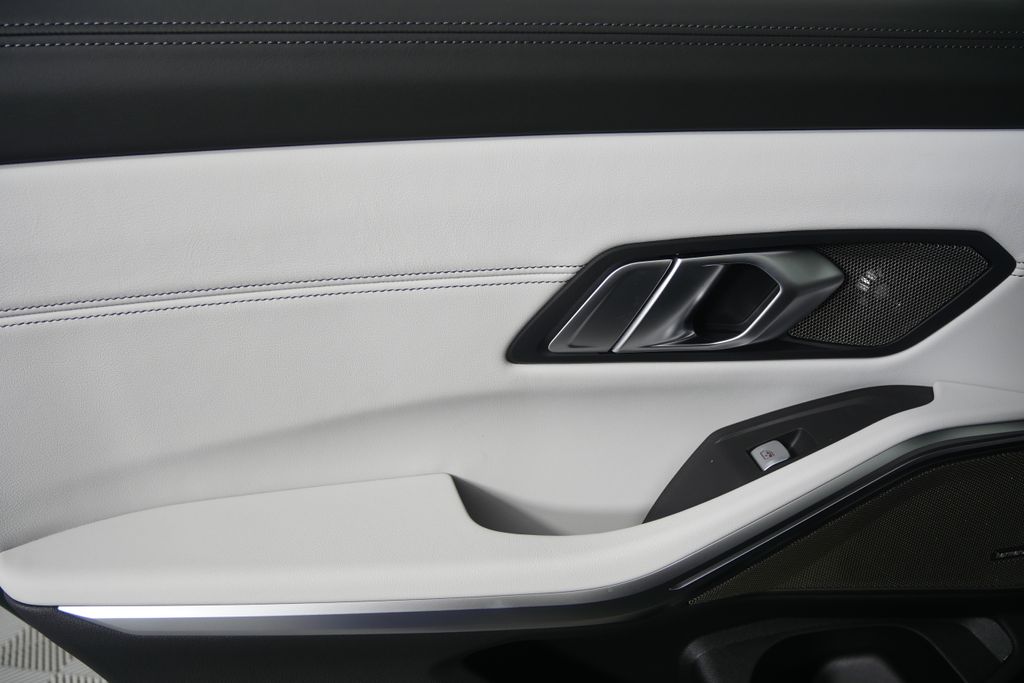 Thumbnail: 2026 BMW M3 - 17