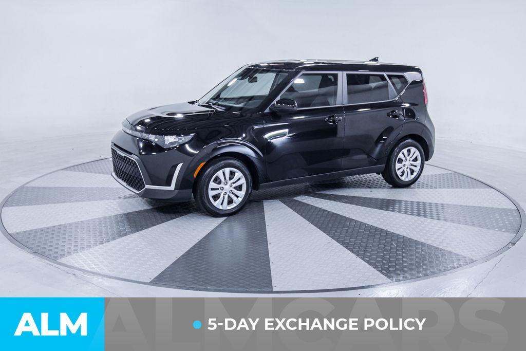 Used 2023 Black Kia LX image 3