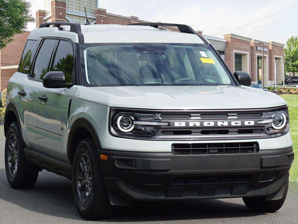 Thumbnail: 2022 Ford Bronco Sport - 3