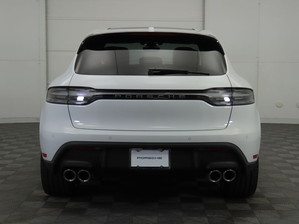 Thumbnail: 2025 Porsche Macan - 6