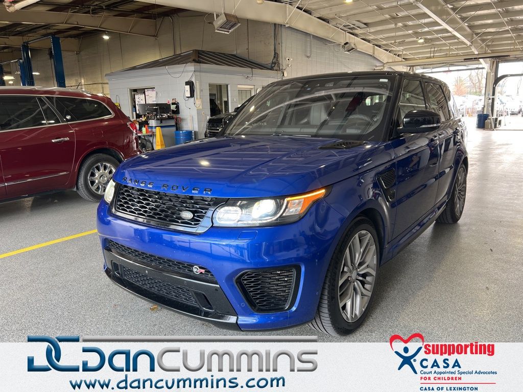 Land Rover Range Rover Sport V8 SVR 4WD