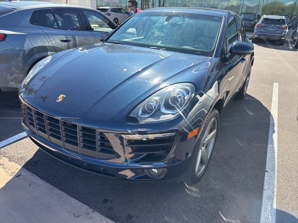 Thumbnail: 2016 Porsche Macan - 25