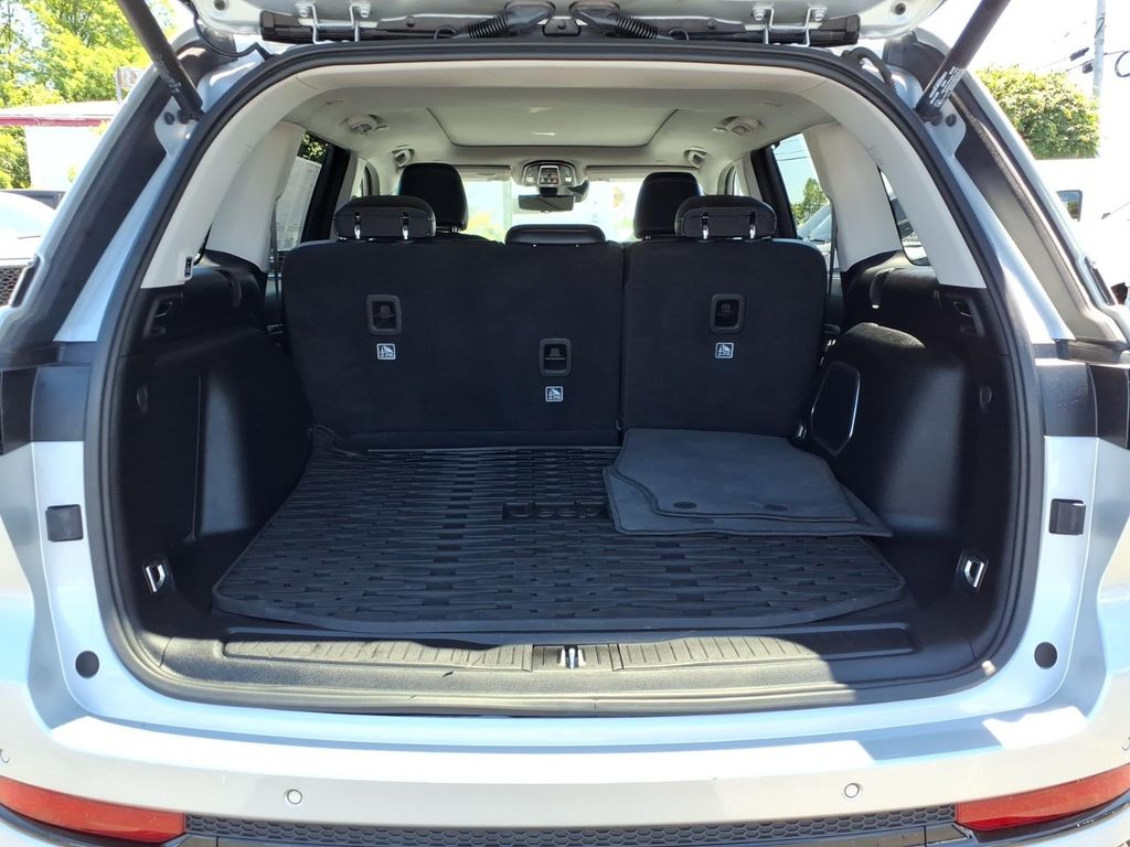 used 2023 Jeep Grand Cherokee car, priced at $26,900