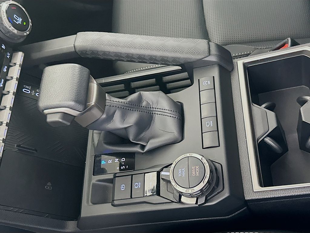 Thumbnail: 2025 Toyota 4Runner - 17