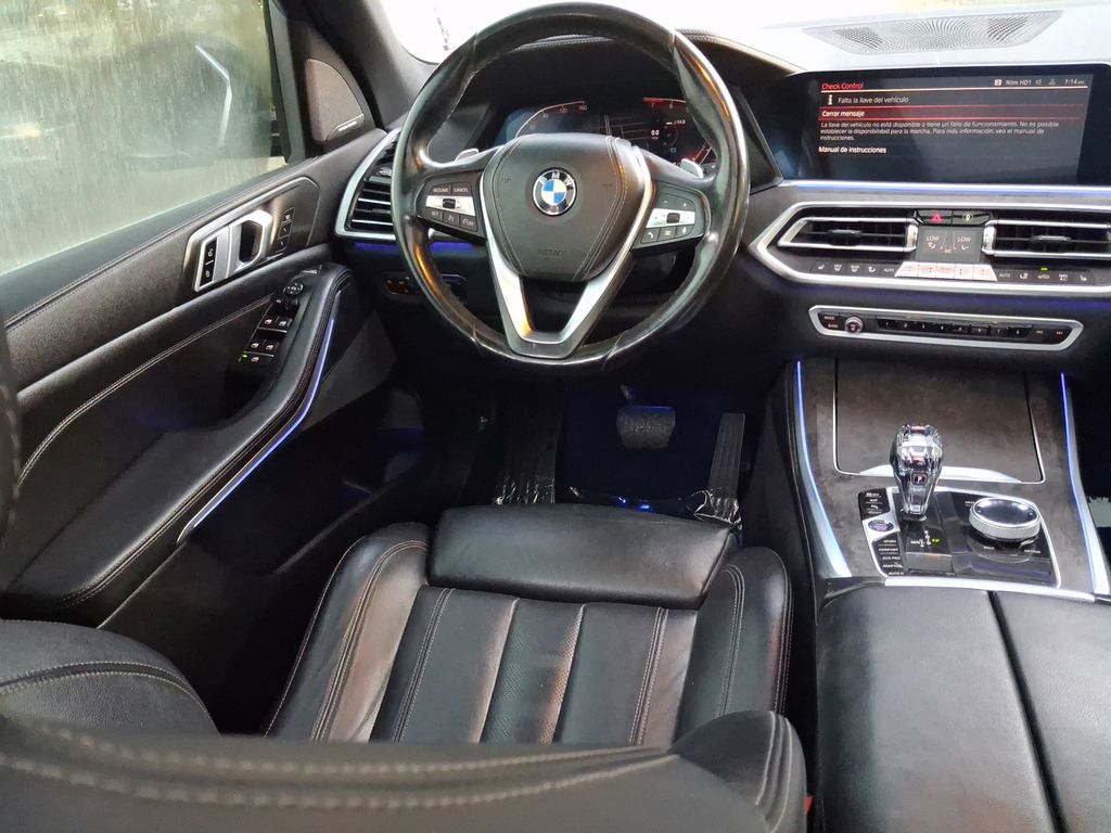 Used 2020 Gray BMW sDrive40i image 17