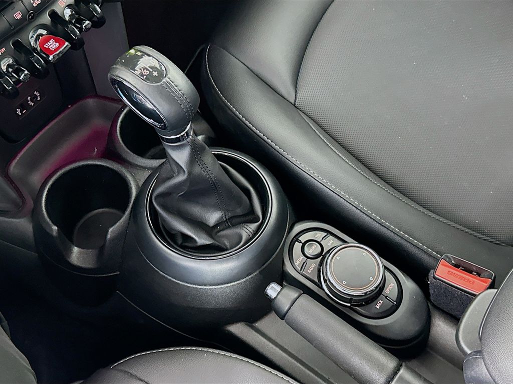 Thumbnail: 2017 MINI Cooper - 17