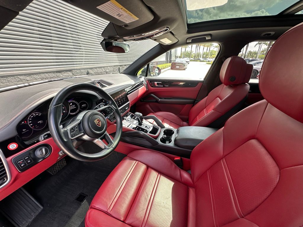 Thumbnail: 2023 Porsche Cayenne - 4