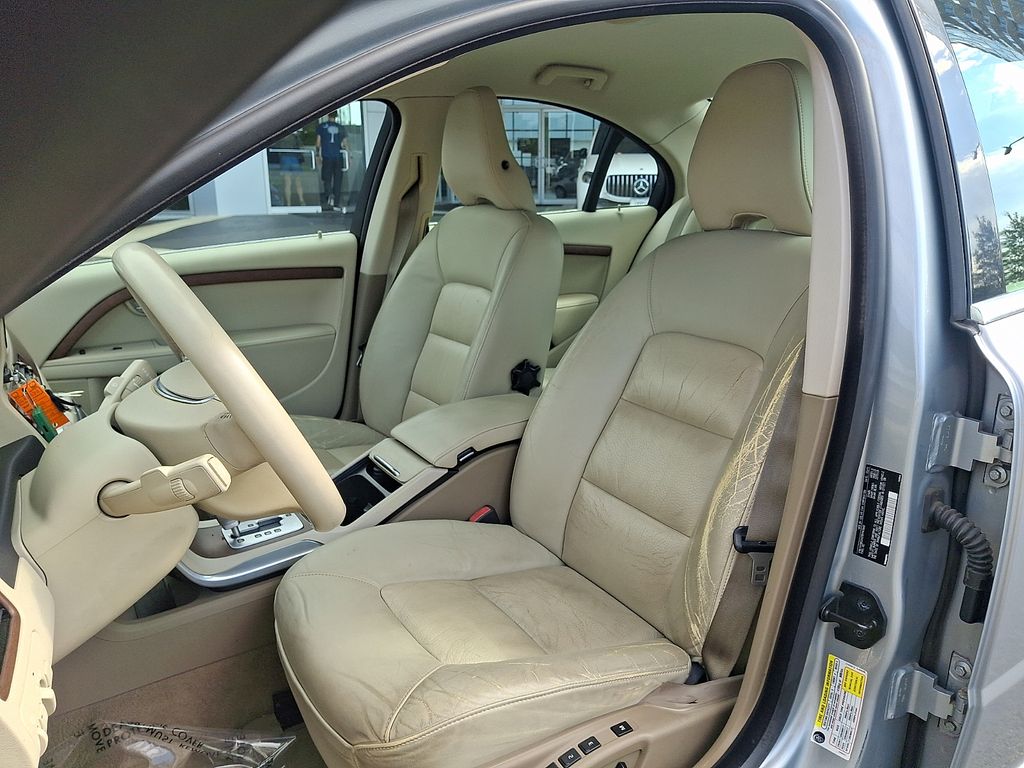 Thumbnail: 2011 Volvo S80 - 13