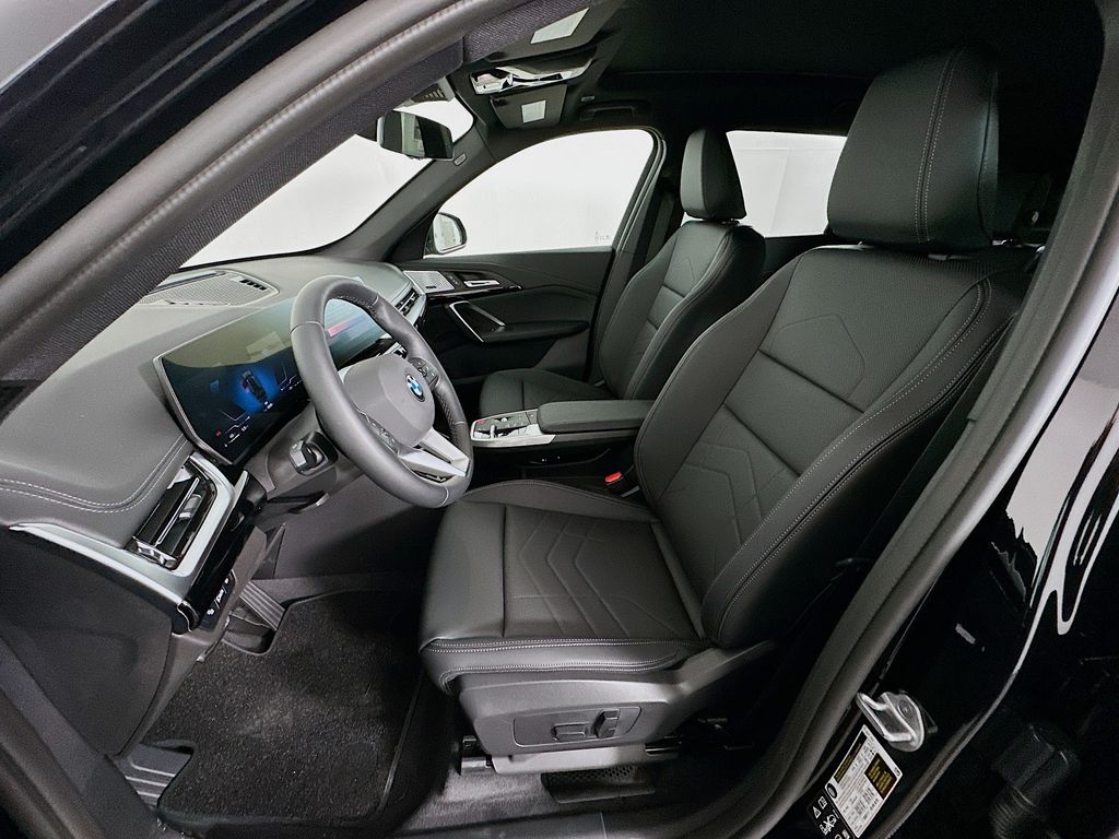 Thumbnail: 2025 BMW X1 - 16