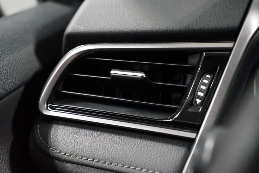 Thumbnail: 2023 Toyota Camry - 23