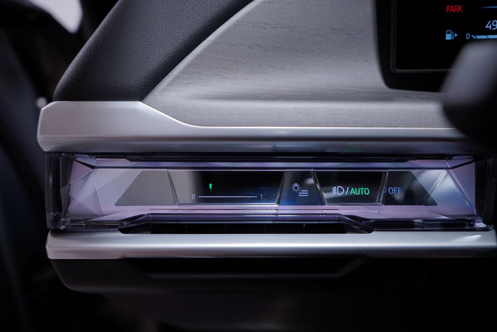 Thumbnail: 2023 BMW 7 Series - 20