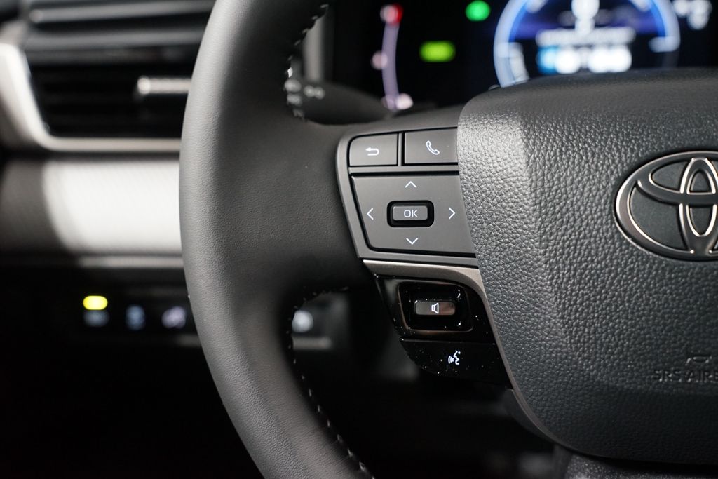 Thumbnail: 2026 Toyota Camry - 14