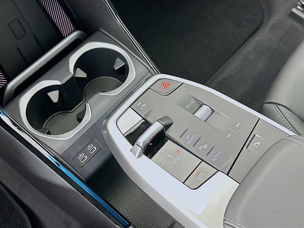 Thumbnail: 2026 BMW X1 - 15