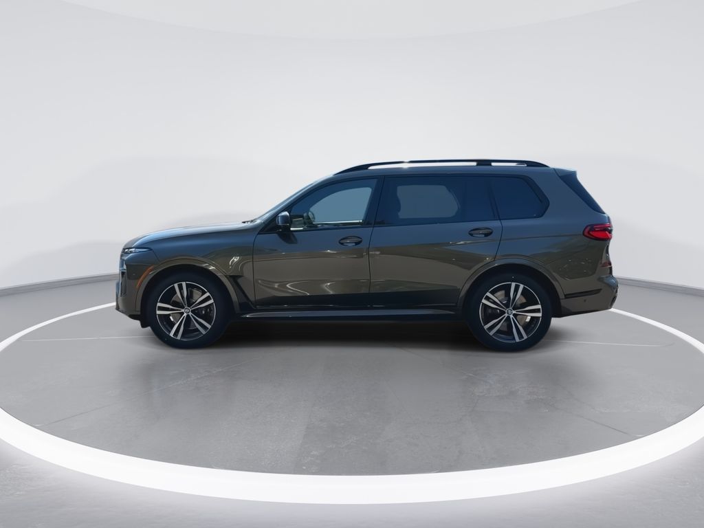 2025 BMW X7 M60i 5