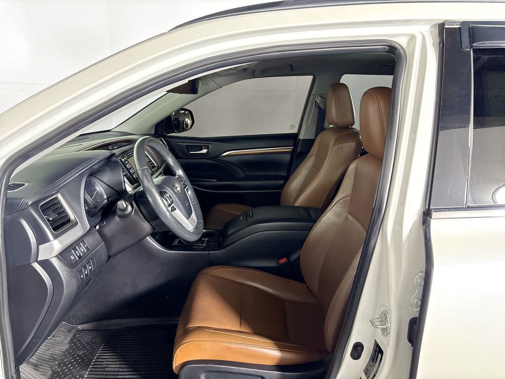 2019 Toyota Highlander Limited Platinum