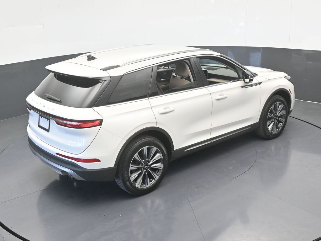 Used 2022 Pristine White Metallic Tri-Coat Lincoln Reserve image 57